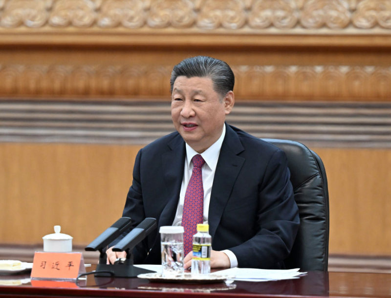 4月10日下午，中共中央总书记习近平在北京会见马英九一行。新华社记者 鞠鹏 摄
