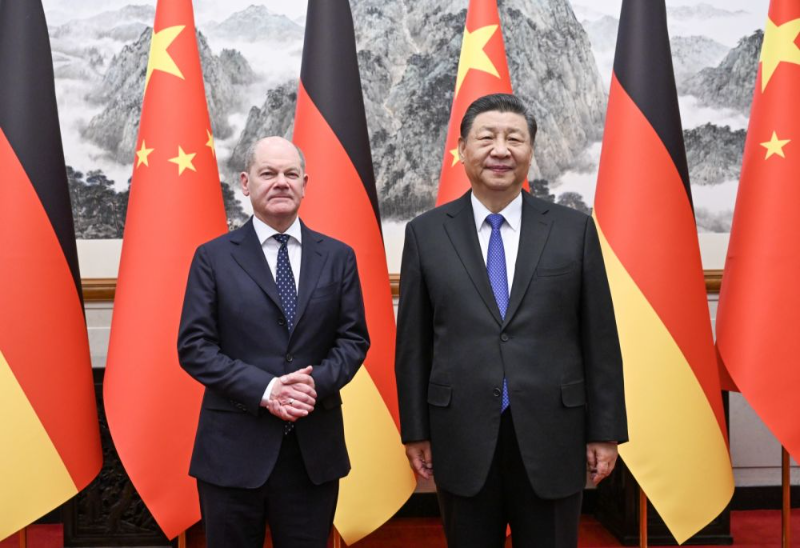 4月16日上午，国家主席习近平在北京钓鱼台国宾馆会见德国总理朔尔茨。新华社记者 谢环驰 摄