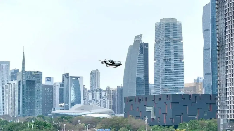 小鹏汇天飞行汽车旅航者X2在广州顺利完成“天德广场-广州塔”区域的低空飞行