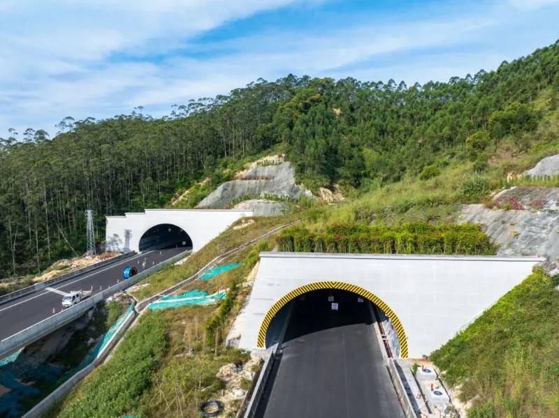  狮山隧道